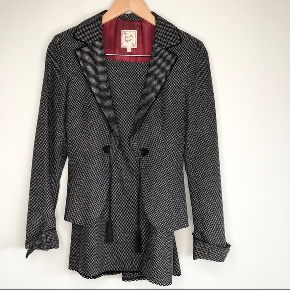 Nanette Lepore Black Tweed Jacket Skirt Suit Set size 2 - Picture 16 of 16